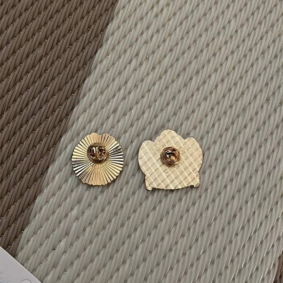 2 for $17  Brand New Kuromi Brooch Pins - Picture 4 of 7